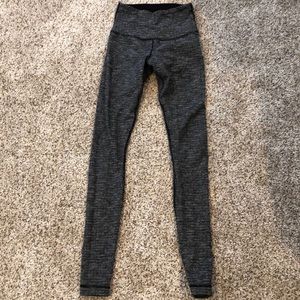 Lululemon pants size 4 slightly used